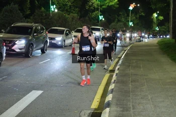 Runner Photo 4240534