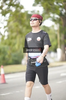 Runner Photo 4240537