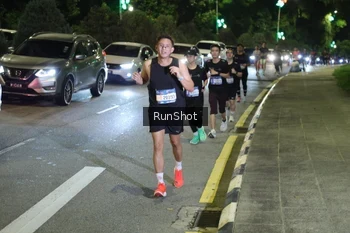 Runner Photo 4240541