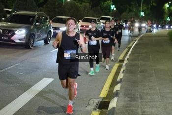 Runner Photo 4240546