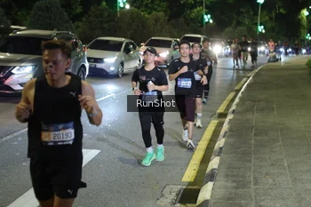 Runner Photo 4240563