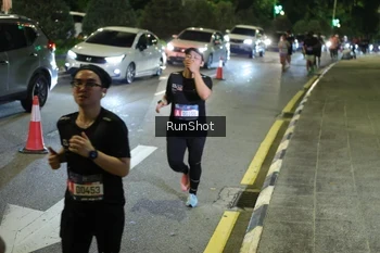Runner Photo 4240576