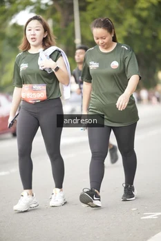 Runner Photo 4240577