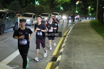 Runner Photo 4240578