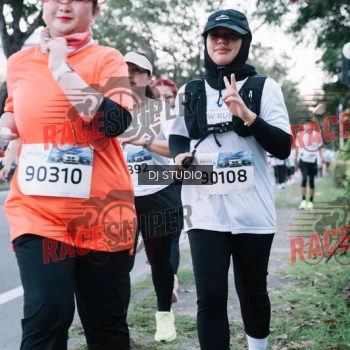 Runner Photo 424058