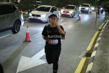 Runner Photo 4240586