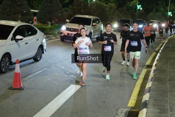 Runner Photo 4240590