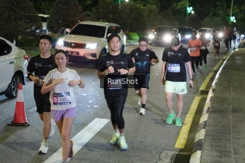 Runner Photo 4240606