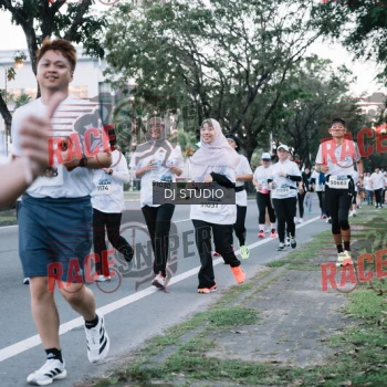 Runner Photo 424061