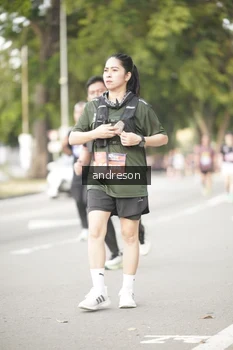 Runner Photo 4240611