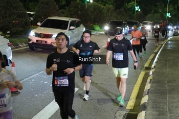 Runner Photo 4240613