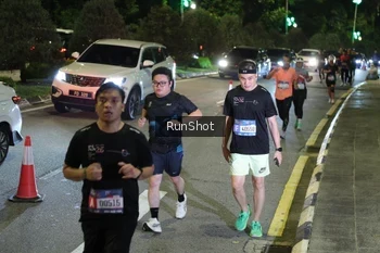 Runner Photo 4240616
