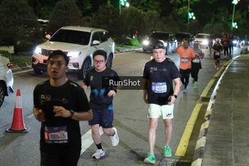 Runner Photo 4240617