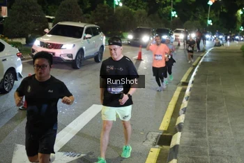Runner Photo 4240623