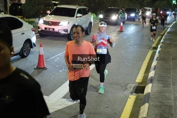 Runner Photo 4240630