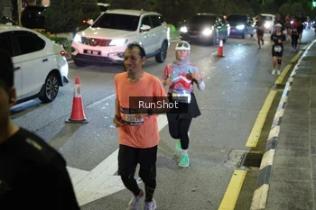 Runner Photo 4240631
