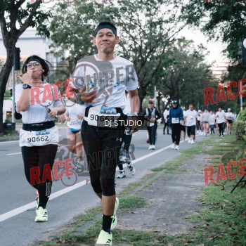 Runner Photo 424064