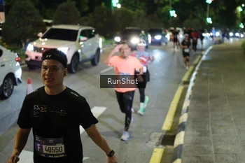 Runner Photo 4240643