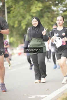 Runner Photo 4240644