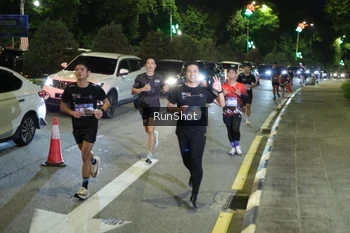 Runner Photo 4240660