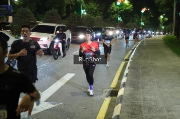 Runner Photo 4240675