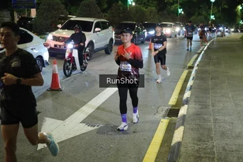 Runner Photo 4240677