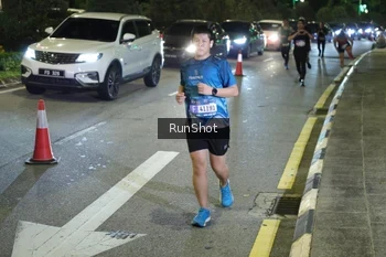 Runner Photo 4240702