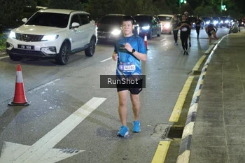 Runner Photo 4240704