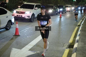 Runner Photo 4240708