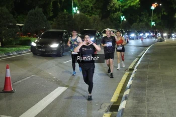 Runner Photo 4240713
