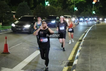 Runner Photo 4240716