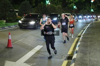 Runner Photo 4240728