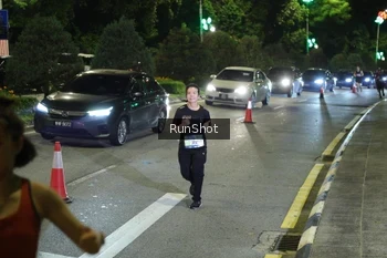 Runner Photo 4240744
