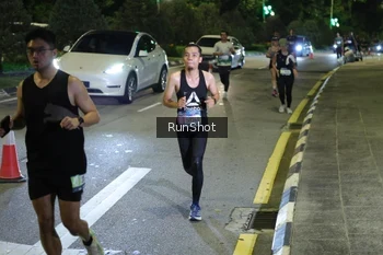 Runner Photo 4240746