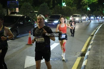 Runner Photo 4240755