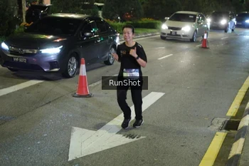 Runner Photo 4240762