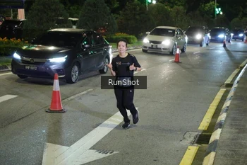 Runner Photo 4240767