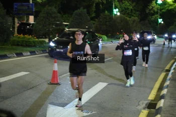 Runner Photo 4240775