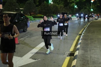 Runner Photo 4240778