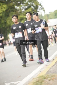 Runner Photo 4240790