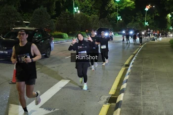 Runner Photo 4240795
