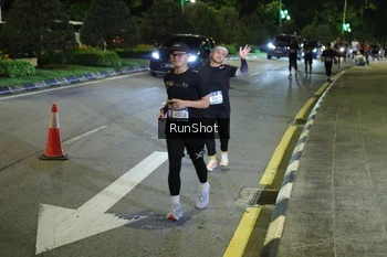 Runner Photo 4240796