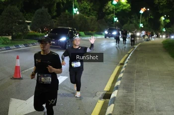 Runner Photo 4240801