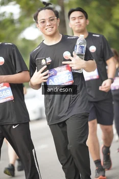 Runner Photo 4240803