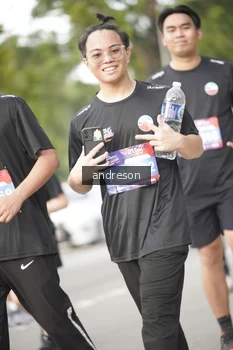 Runner Photo 4240809