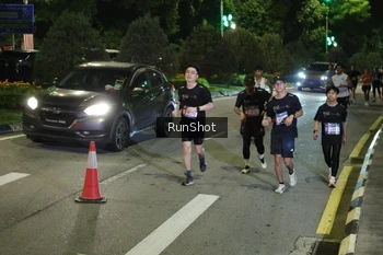 Runner Photo 4240815