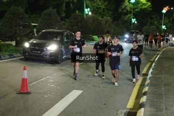 Runner Photo 4240825
