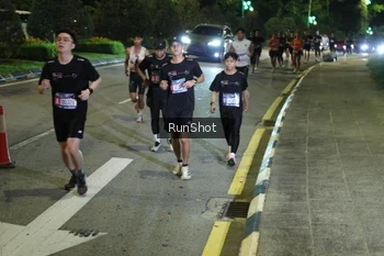 Runner Photo 4240826