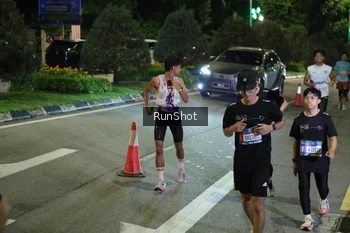 Runner Photo 4240834