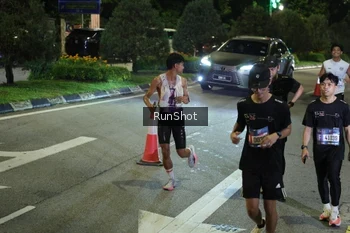 Runner Photo 4240841